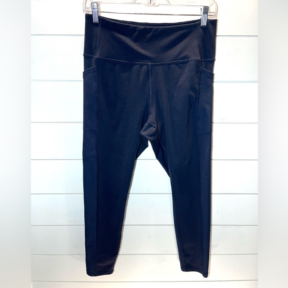 Women’s Navy blue Danskin 7/8 length